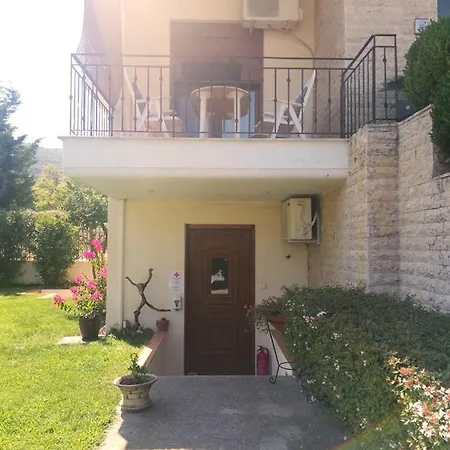 En Iko Christianna Apartamento
