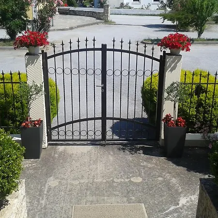 En Iko Christianna 아파트 *