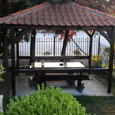 En Iko Christianna 아파트 *